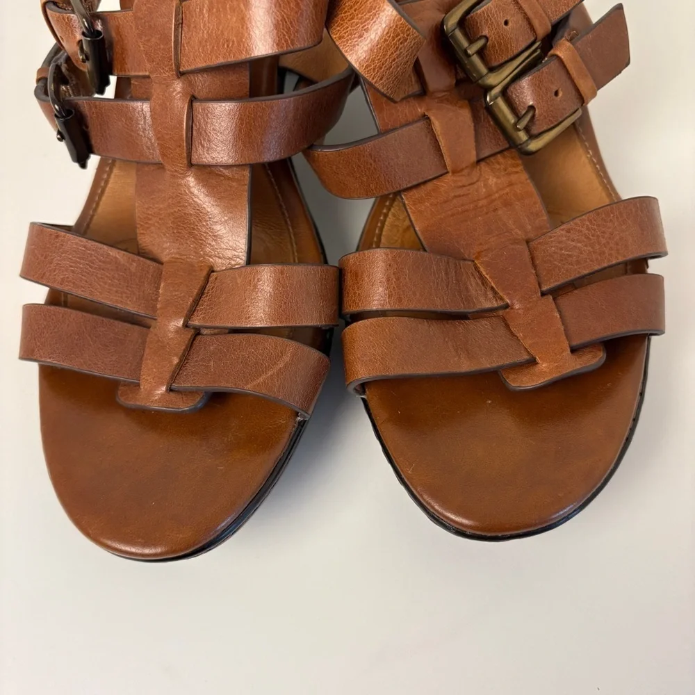 Sofft Brown Leather Strappy Buckle Block Heel Sandals - Picture 2 of 8